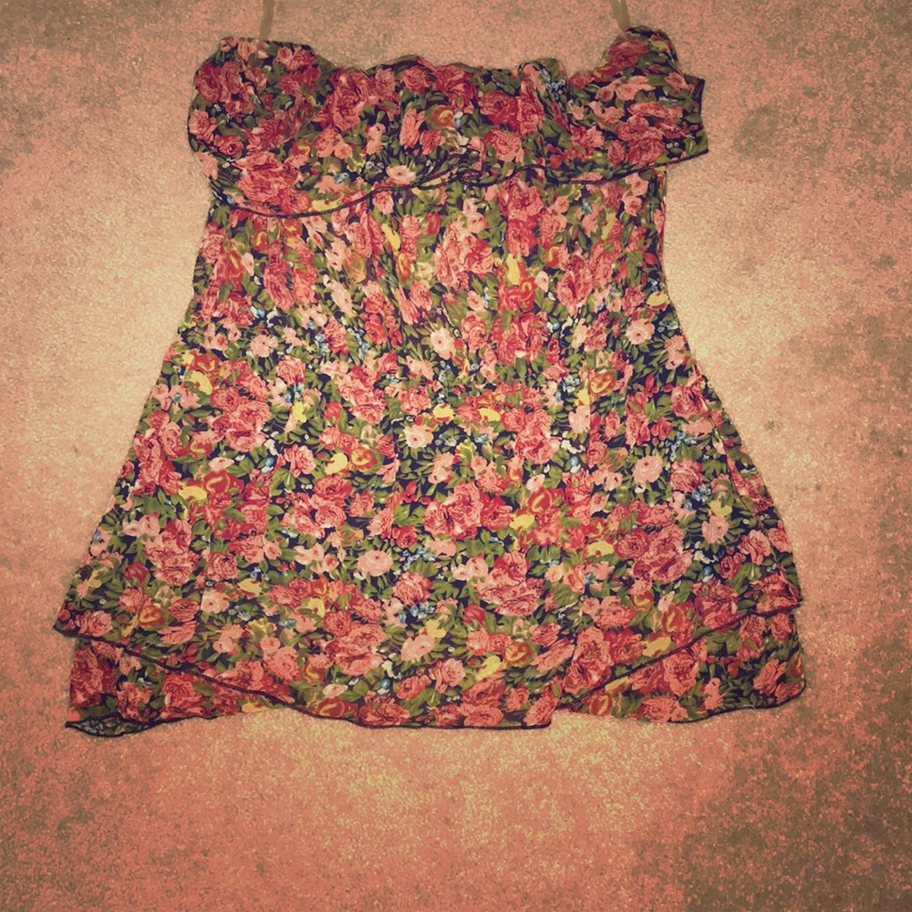 Strapless floral shirt